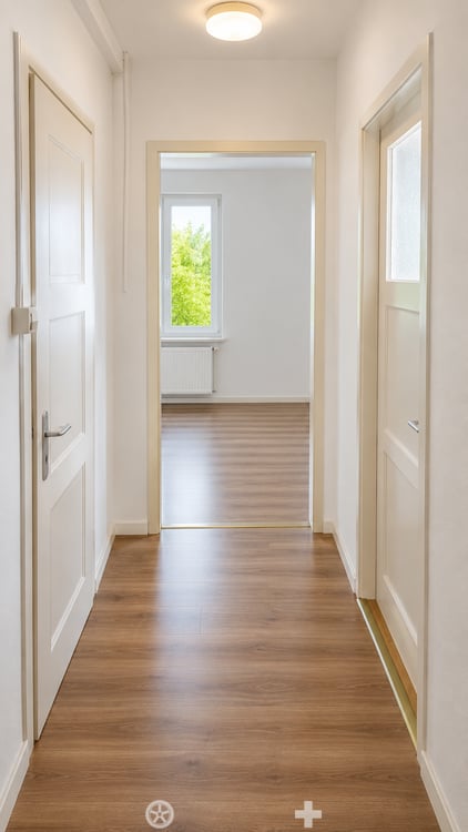 Geräumige 6-Zimmer-Wohnung mit Balkon und Garage in Biel 7