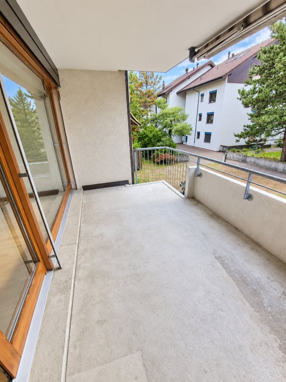 Helle 1.5-Zimmer-Wohnung mit Balkon und Garage in Biel – ab sofort verfügbar! 13