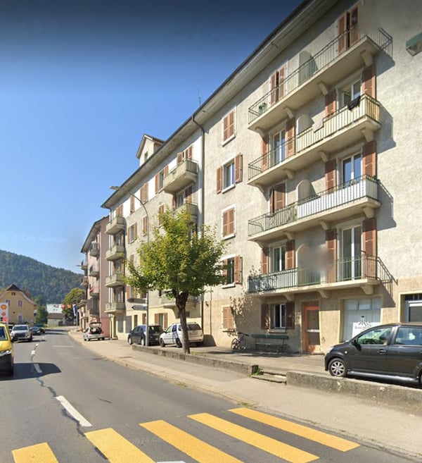Appartement lumineux de 3.5 pièces avec balcon à Tavannes 1