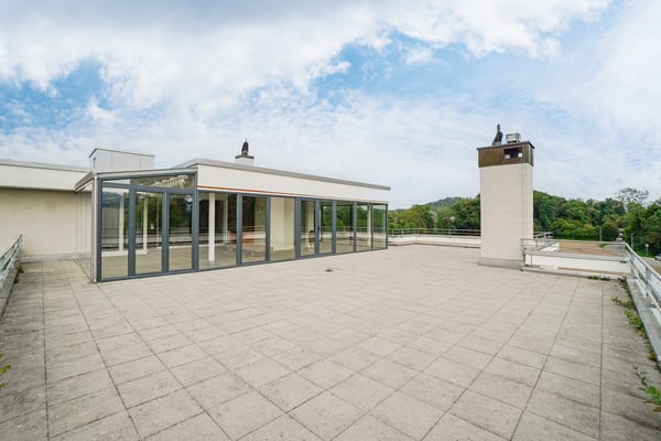 Exklusive Attika-Residenz mit 133 m² Südterrasse & hochwertiger Totalsanierung in Muri bei Bern 11