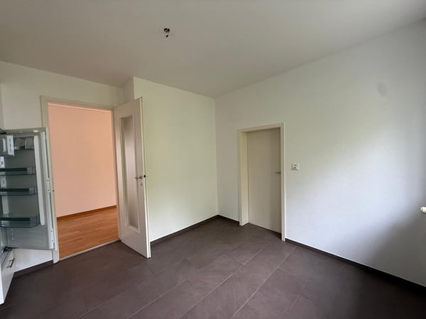 Helle 4-Zimmer-Wohnung mit Balkon in Biel 4