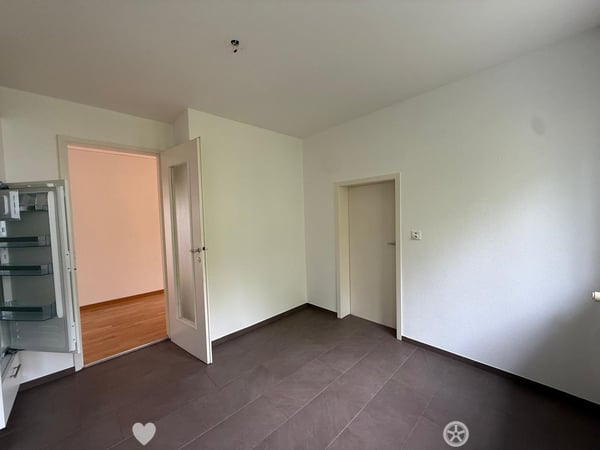 Helle 3-Zimmer-Wohnung mit Balkon in Biel 4