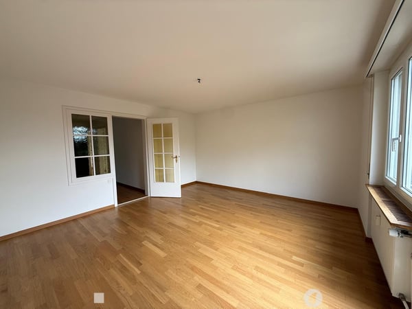 Helle 2-Zimmer-Wohnung mit Balkon in Biel 6