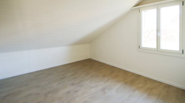 Appartement de 4.5 pièces rénové avec vue dégagée sur les Préalpes 12