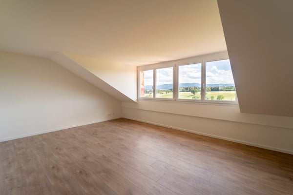 Appartement de 4.5 pièces rénové avec vue dégagée sur les Préalpes 3