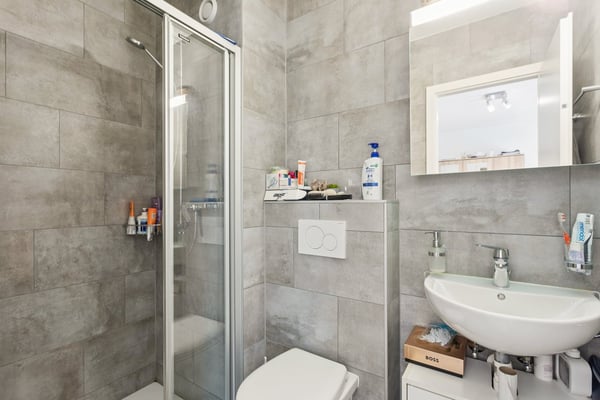 Un appartement rénové de 5.5 pièces au cœur de Villars-sur-Glâne 8