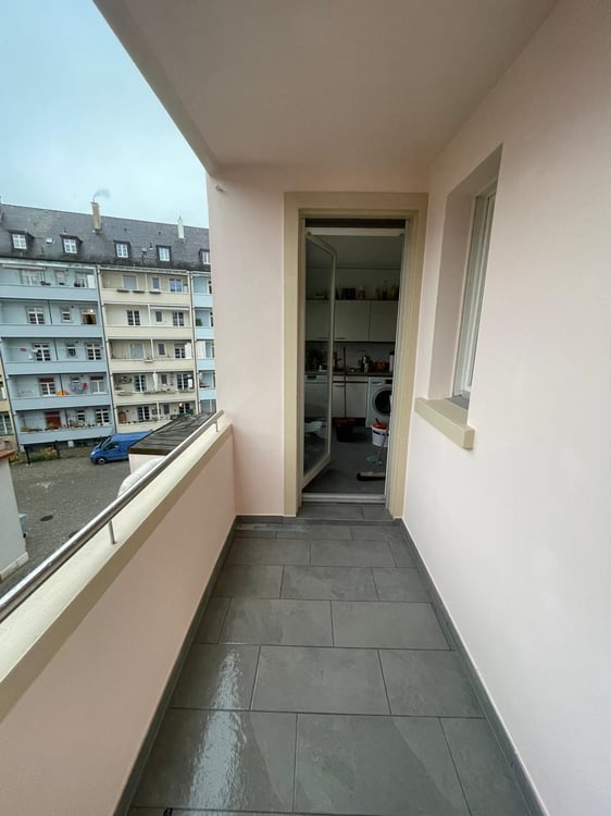 Helle 4-Zimmer-Wohnung in Basel 9