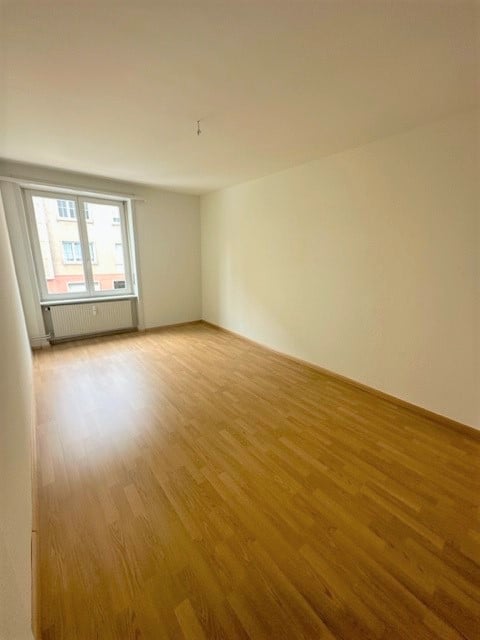 Helle 4-Zimmer-Wohnung in Basel 8