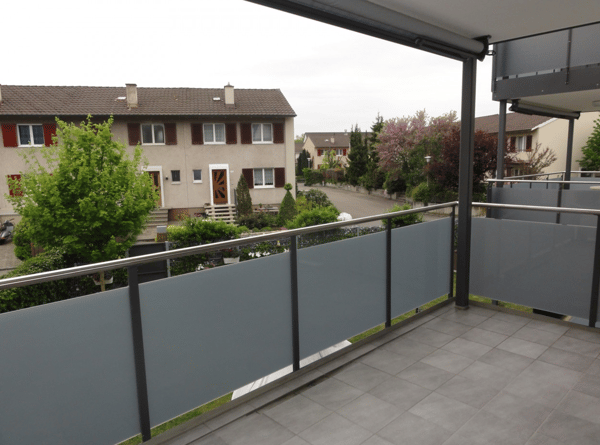 Moderne 4.5-Zimmer-Wohnung an der Hauptstrasse in Reinach 12