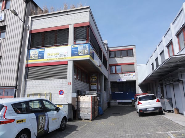 Gewerbelokal / Lager zur Miete in Reinach BL 1