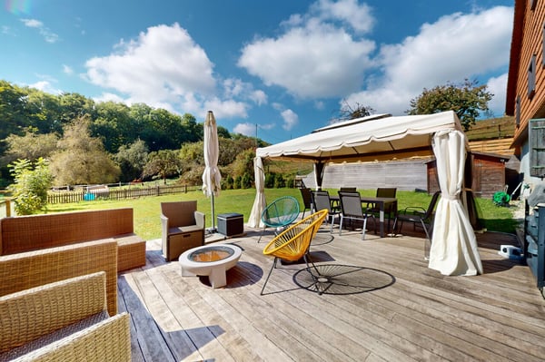 Magnifique ferme rénovée de 3 logements et d'une écurie 3