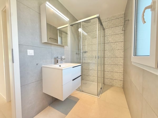 Villa neuve et moderne avec 2,1 pièces indépendant, cadre verdoyant 6