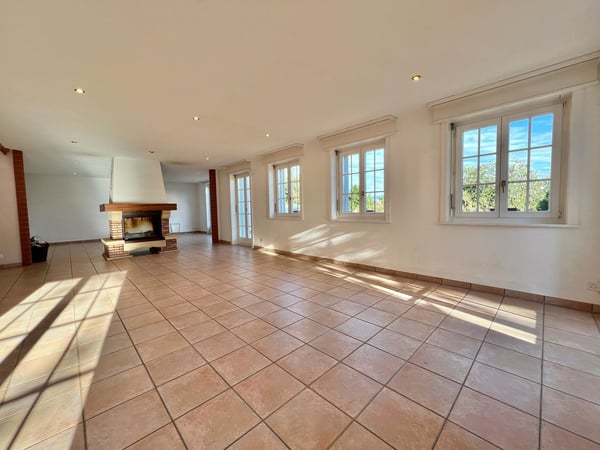 Ferme  équestre rénovée de 220m² habitables + paddock 9