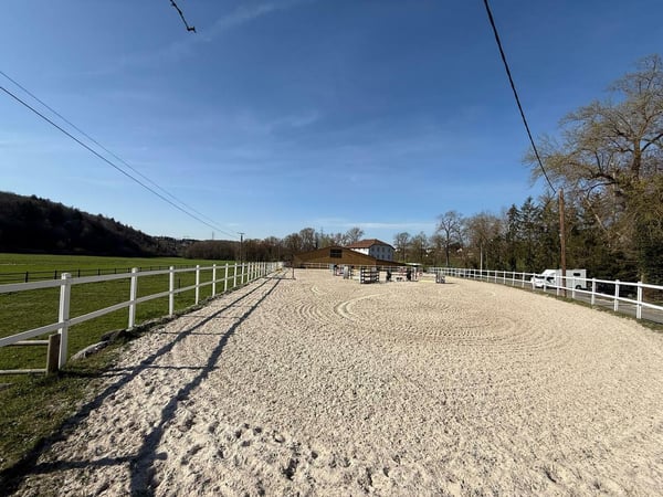 RARE- Propriété équestre de luxe sur la frontière genevoise 10