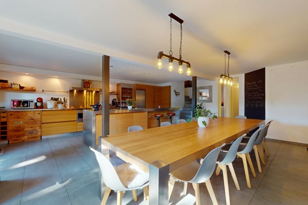 Magnifique ferme rénovée de 3 logements et d'une écurie 6