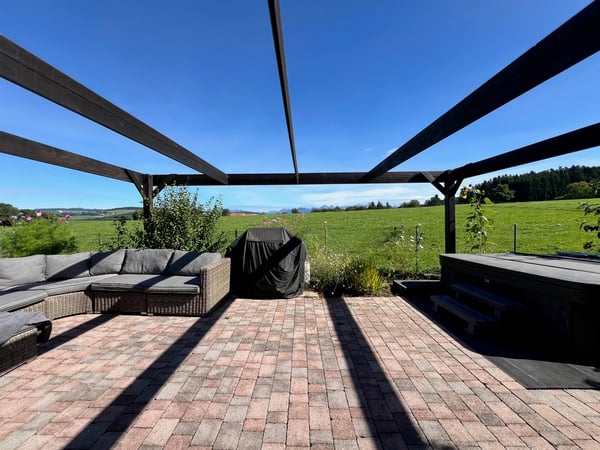 Villa de 6,5 pièces, grand jardin, piscine,... 11