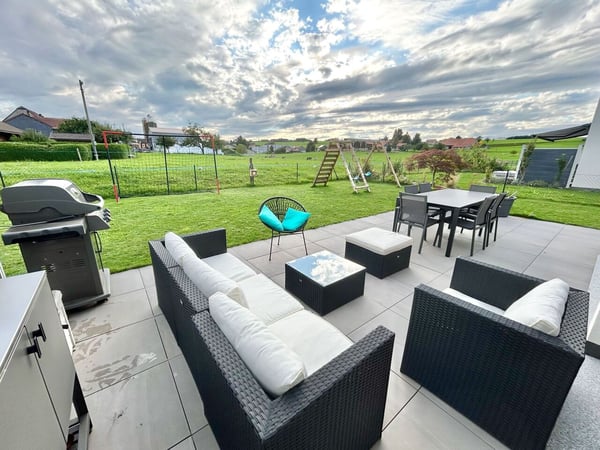 Magnifique villa individuelle familiale de 163 m2 avec jardin 2