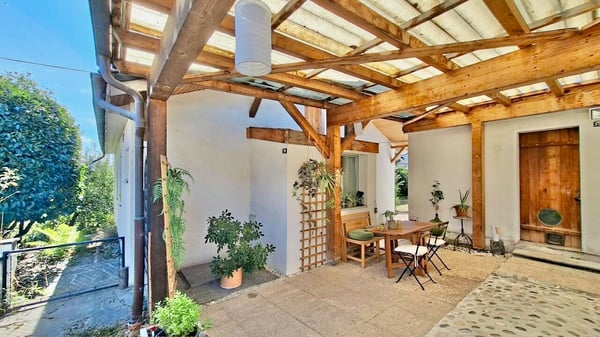 Maison de plein pied de 3,5 pièces avec annexe et grand jardin 1