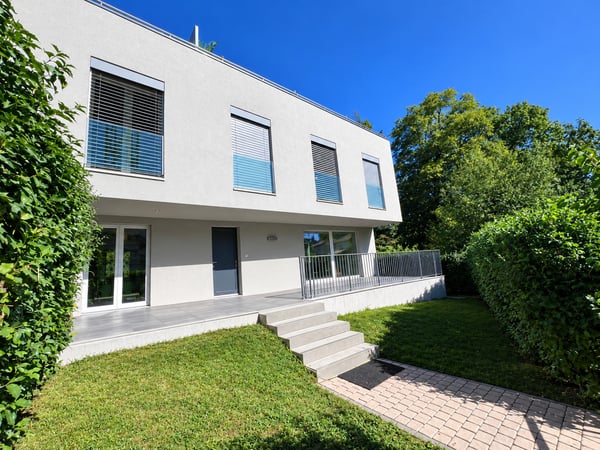 Grand appartement duplex en rez de jardin, immeuble Minergie 13