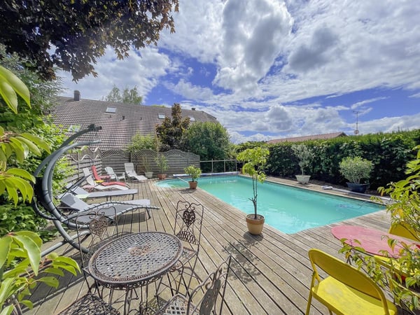 Maison de rendement avec 3 appartements et grand potentiel de dévelopement 1