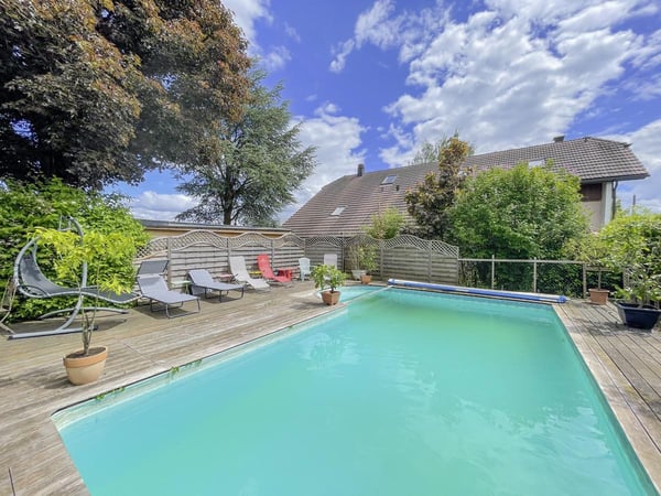Maison de rendement avec 3 appartements et grand potentiel de dévelopement 2