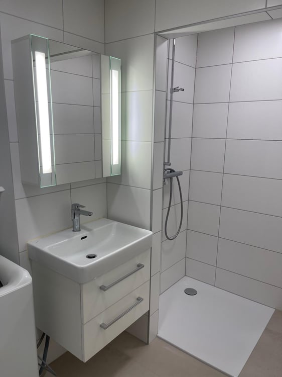 Opportunité à saisir : Atelier lumineux de 32m² au Mont-sur-Lausanne 6