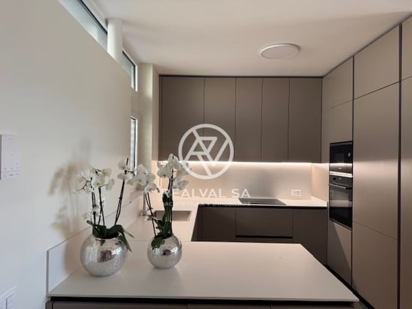 Affitto casa a schiera con vista panoramica sul Lago di Lugano 4