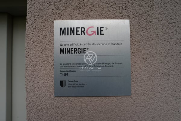 Attico in vendita a Carona con vista mozzafiato 15