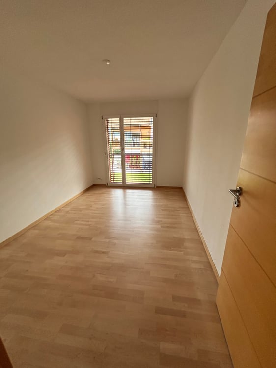 grosszügige Wohnung mit zwei Balkonen in Bönigen 6