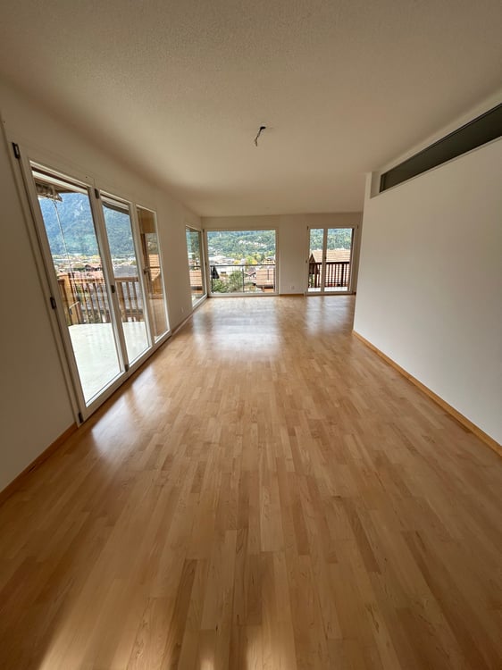 grosszügige Wohnung mit zwei Balkonen in Bönigen 9