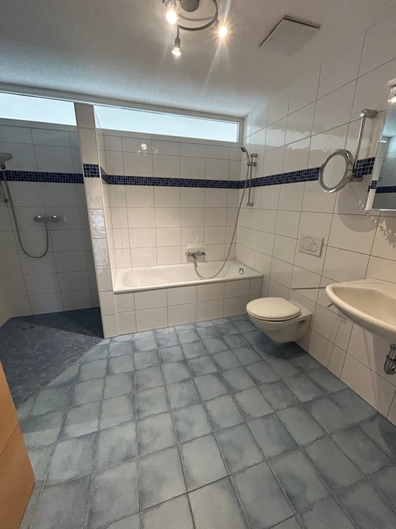 grosszügige Wohnung mit zwei Balkonen in Bönigen 11