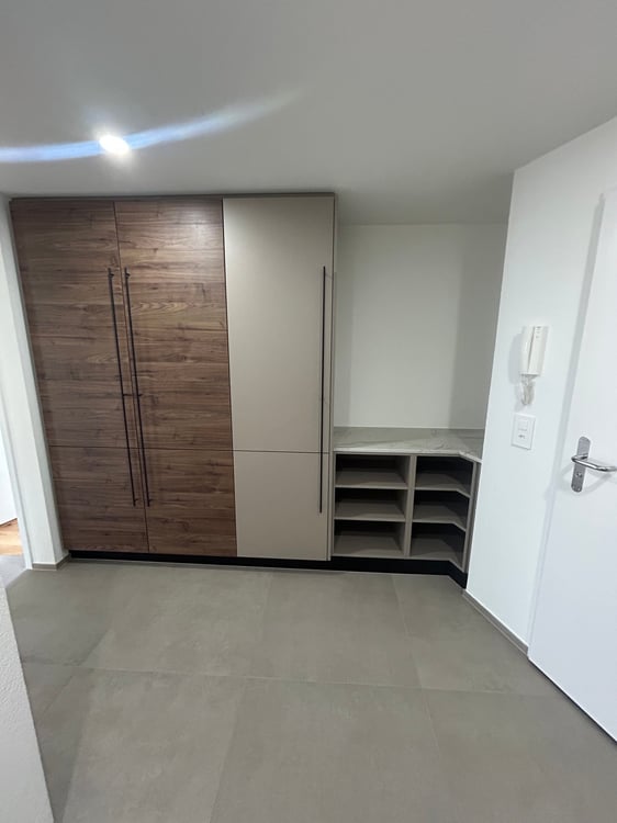 frisch sanierte 4.5-Zimmer-Wohnung mit Balkon im Herzen von Belp 12