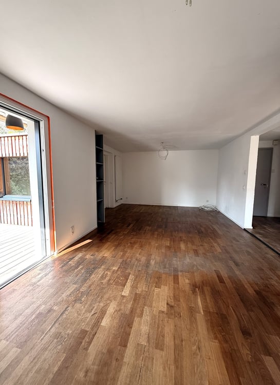 Stilvoll modernisiertes Doppeleinfamilienhaus mit hochwertigem Ausbau, Garten und viel Wohnqualität 9