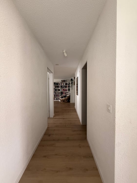 Charmante 3.5-Zimmer-Wohnung mit Balkon und schöner Aussicht in Thun 8