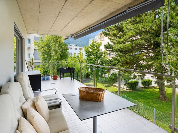 Magnifique appartement moderne 3,5 pièces avec grande terrasse à Sierre 2