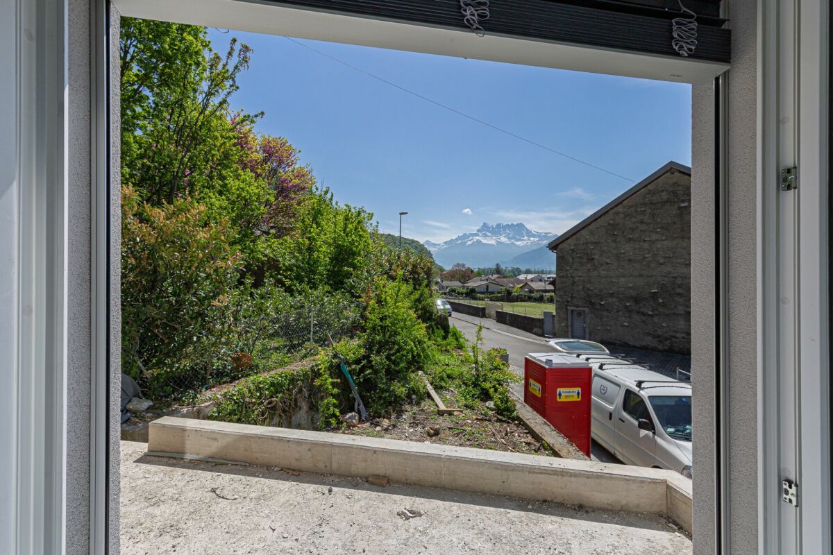 3,5p. tout neuf  jardin et Dents du Midi !
