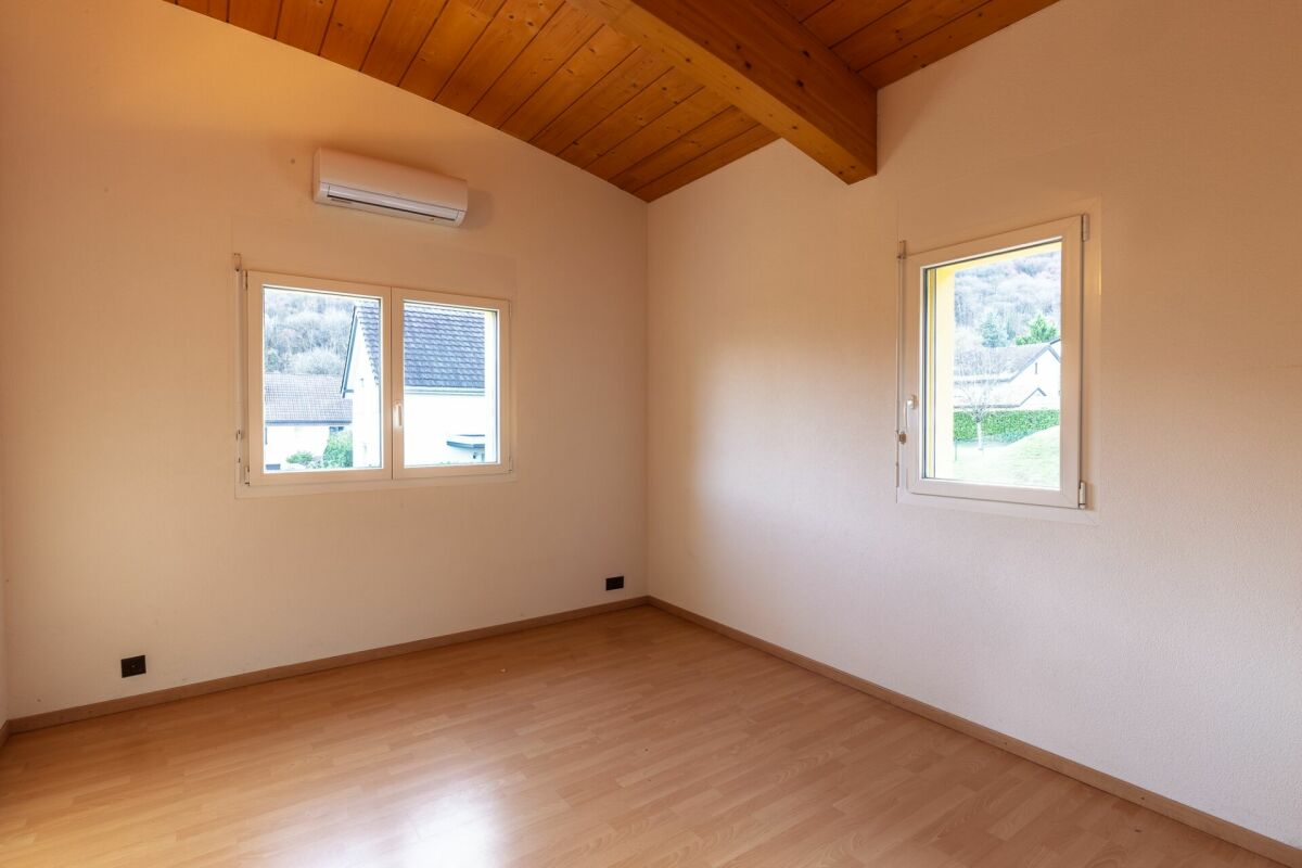 Maison individuelle avec annexe habitable, libre de suite !