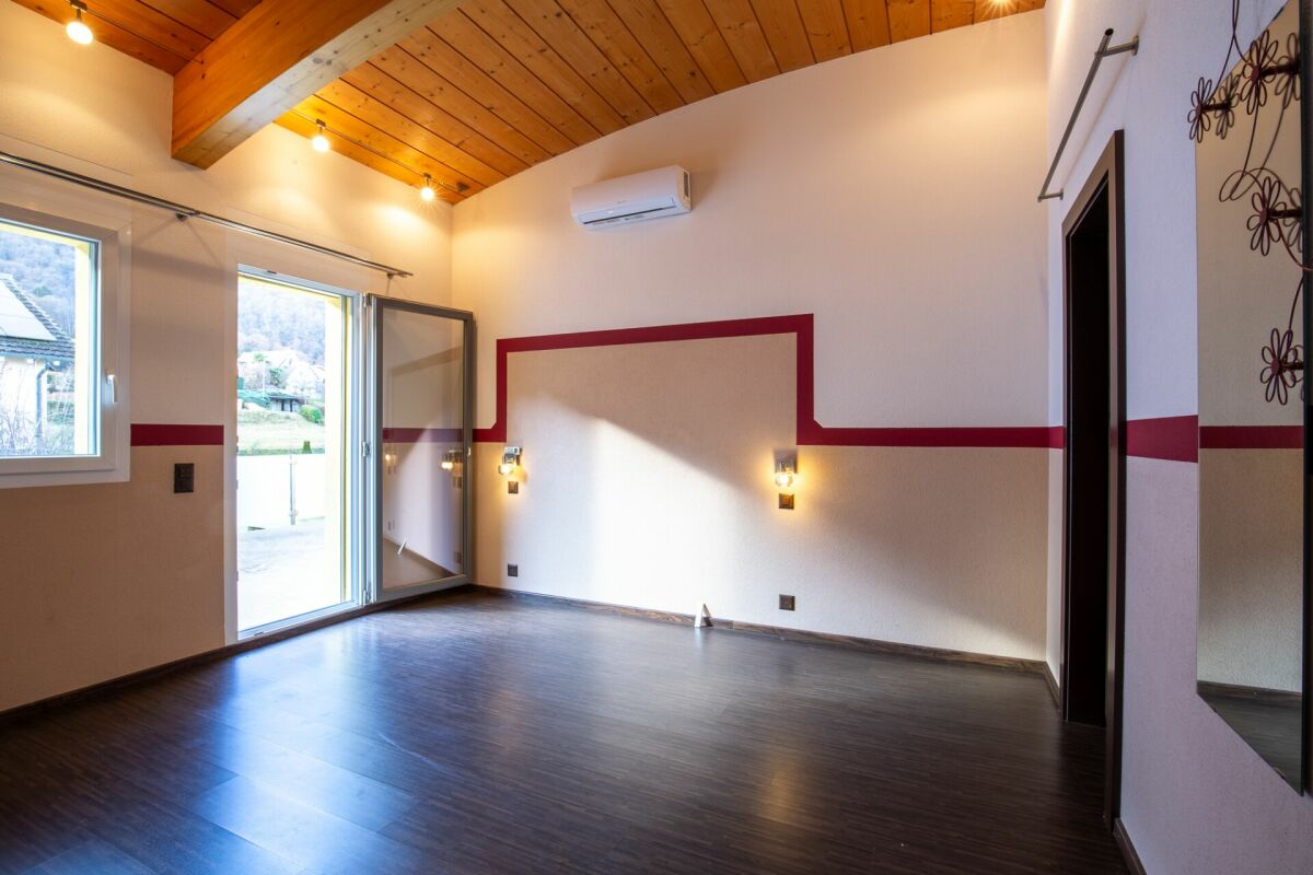 Maison individuelle avec annexe habitable, libre de suite !