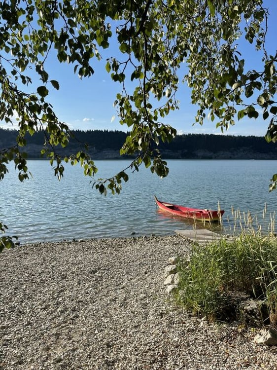 Le privilège d'une première ligne face au lac 18