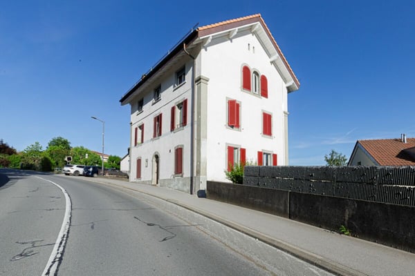 Immeuble de rendement, 4 apprtements, 4 paces de parc 8