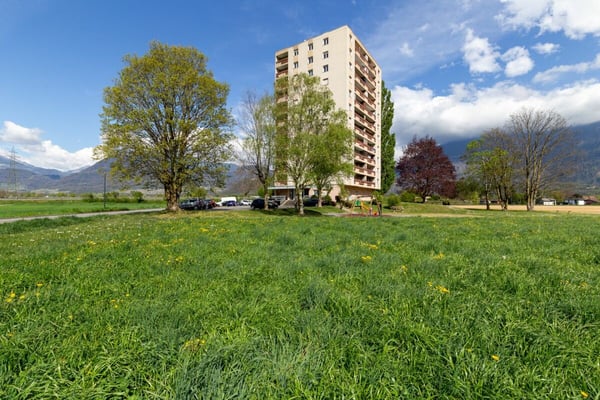 Attique de 2,5 p rénové libre de suite ! 13