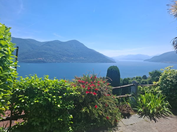 Maison avec vue spectaculaire à  Brissago, Tessin 1