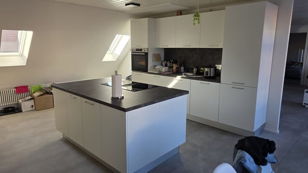 Très grand 2.5 pièces de 80m2 2