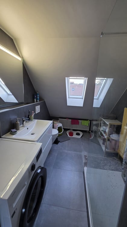 Très grand 2.5 pièces de 80m2 9
