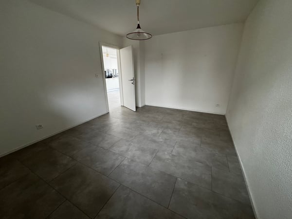 Magnifique appartement 2.5 pces 4