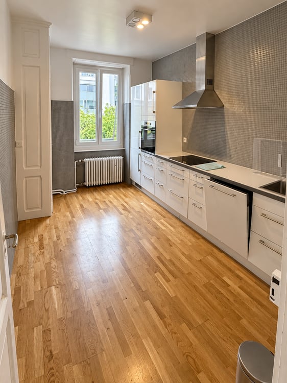 Charmant appartement sous les toits de 2.5 pièces à Montreux 9