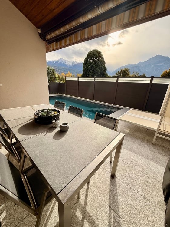 MAGNIFIQUE VILLA rénovée avec terrain à FULLY 9