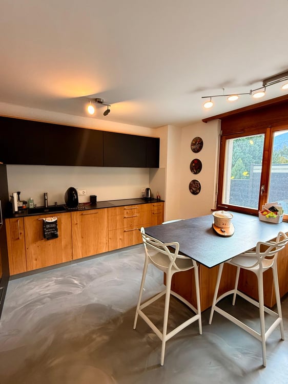 MAGNIFIQUE VILLA rénovée avec terrain à FULLY 18