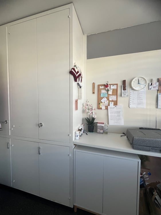 1.0-Zimmerwohnung im 4. OG zu vermieten (Lift vorhanden) 3