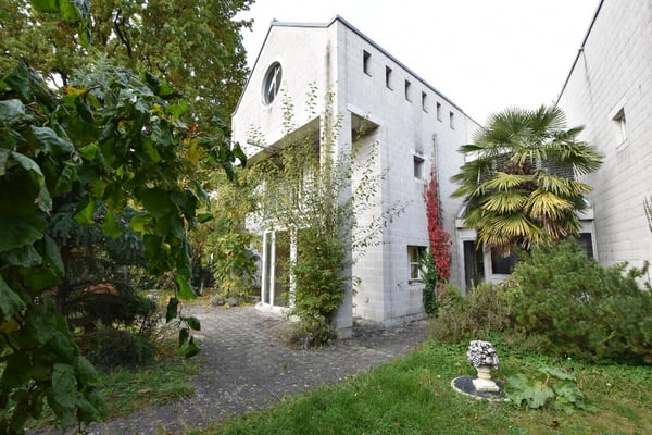 Grosszügiges 1.5 Zimmer-Reiheneinfamilienhaus an idealer Lage 1